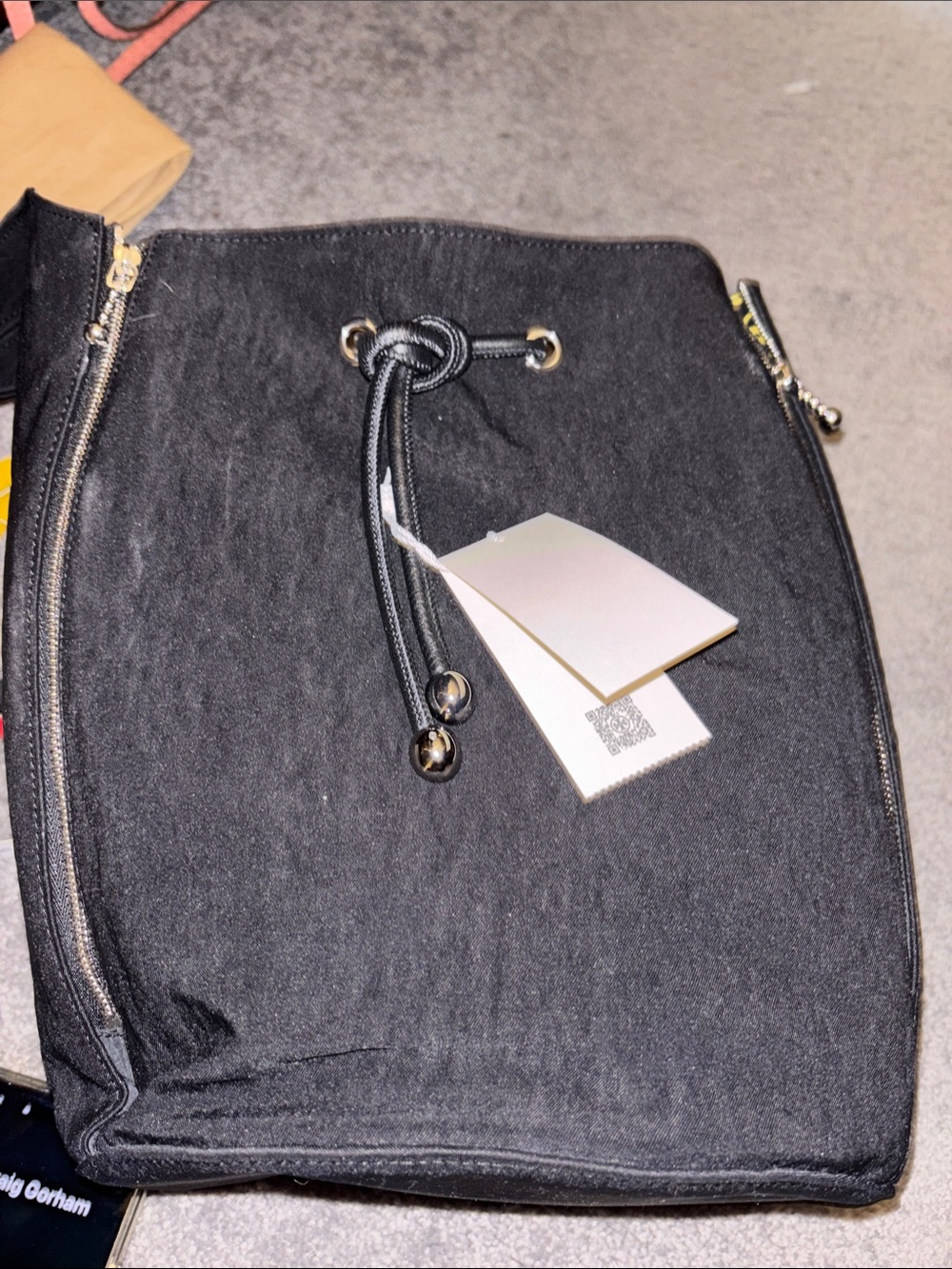 Tory Burch canvas Black Drawstring Women’s Bag - Picture 3 of 14